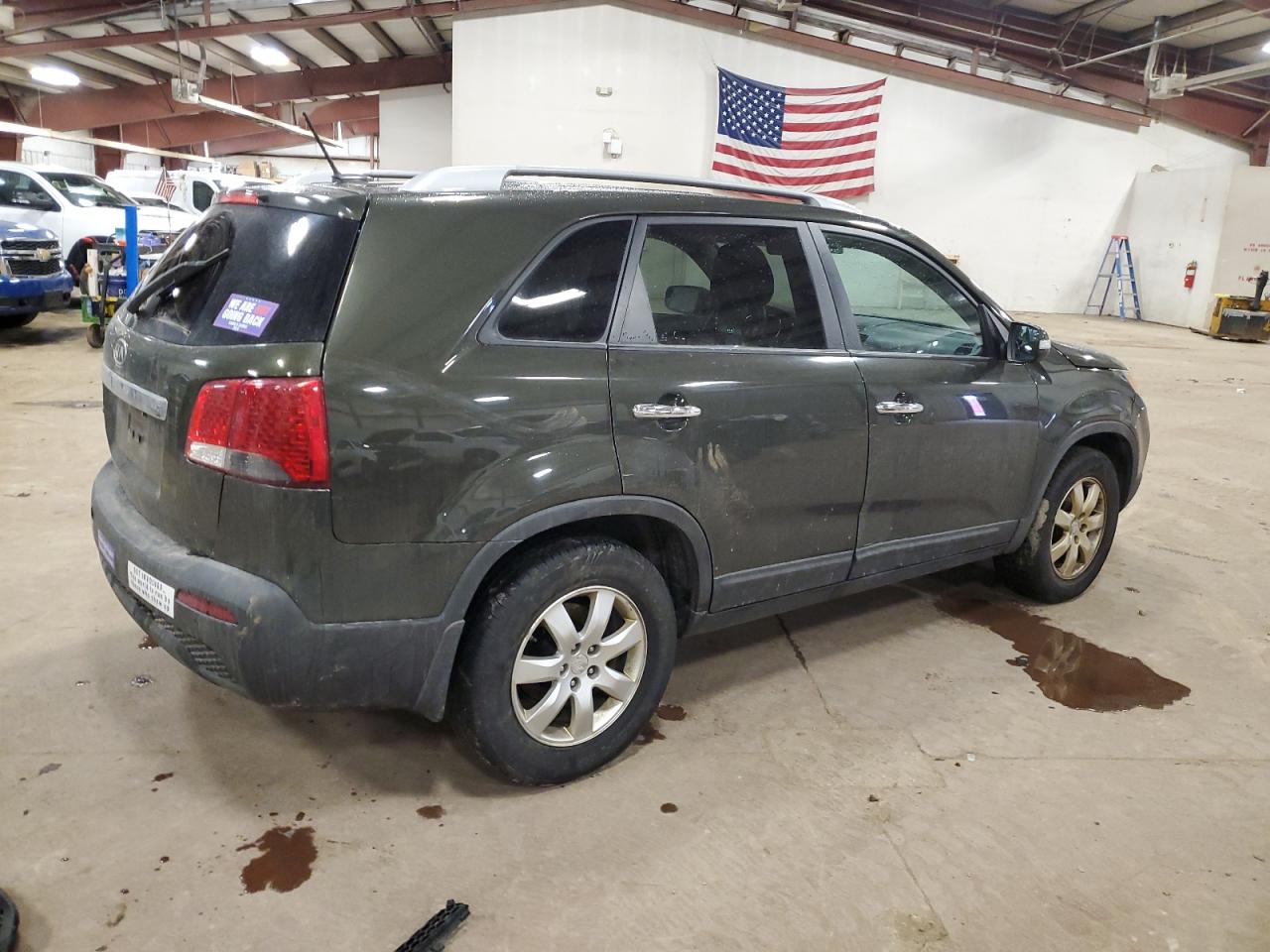 2011 KIA Sorento VIN 5XYKT4A16BG139755 Copart auction photo, front end damage thumbnail 3