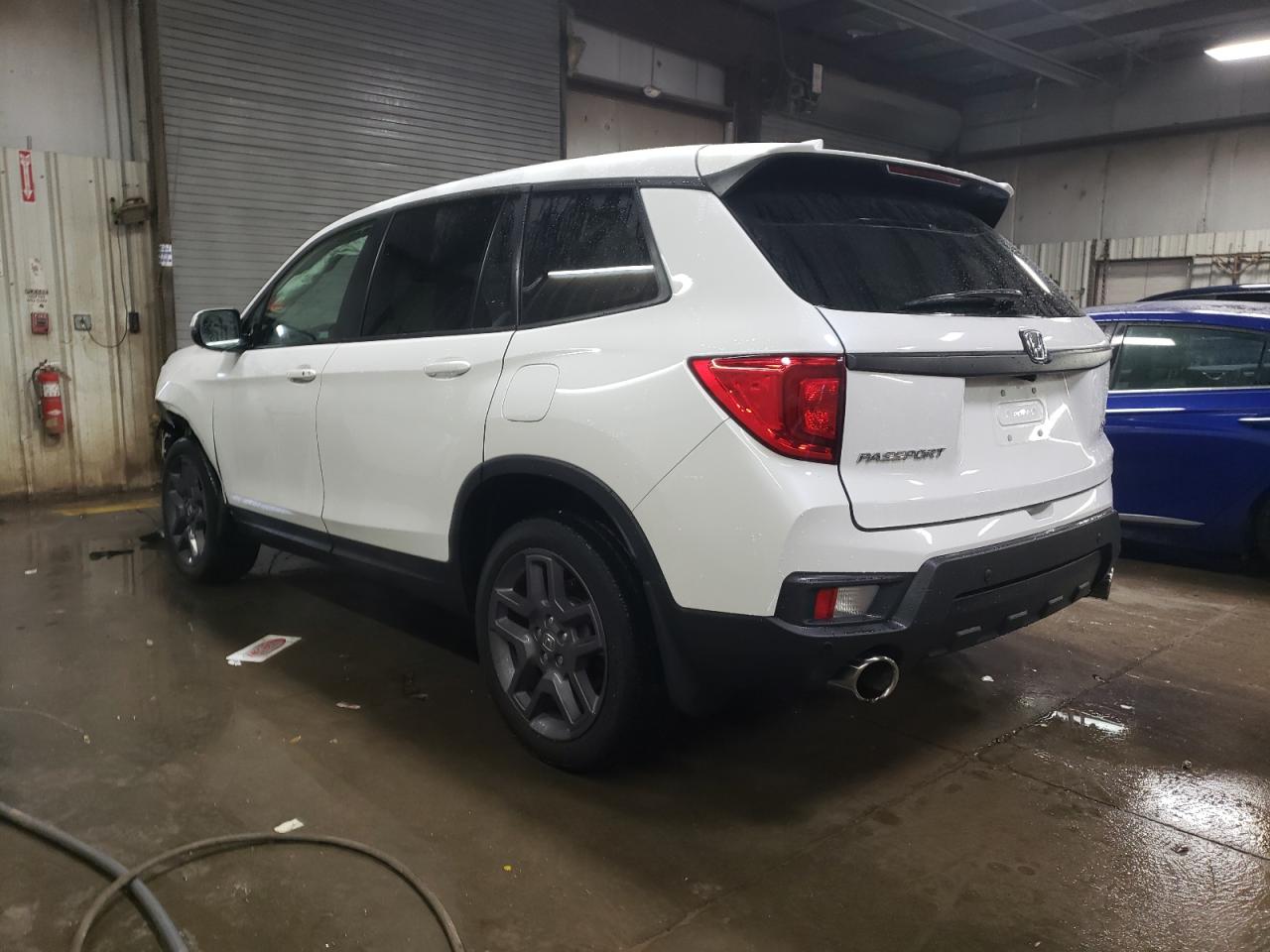 2022 Honda Passport VIN 5FNYF8H51NB031914 Copart auction photo, front end damage thumbnail 2