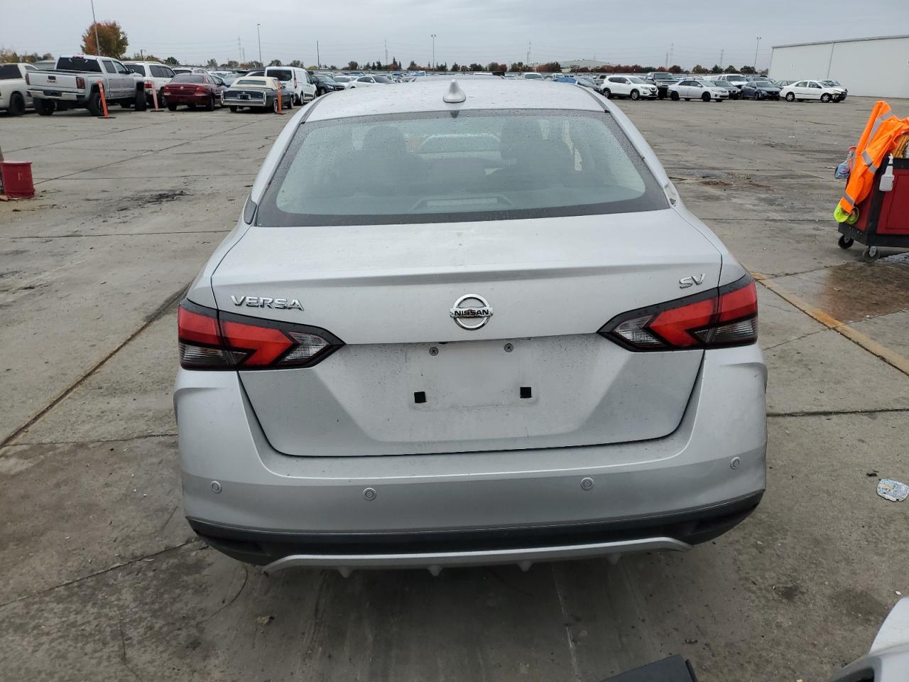 2021 Nissan Versa VIN 3N1CN8EV9ML827220 Copart auction photo, front end / side damage thumbnail 6