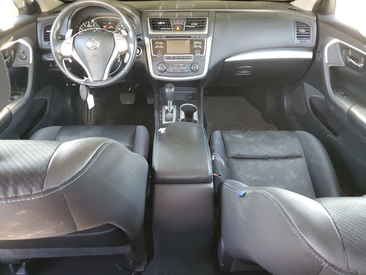 2017 Nissan Altima VIN 1N4AL3AP1HN330422 Copart auction photo, front end / minor dent/scratches damage thumbnail 8