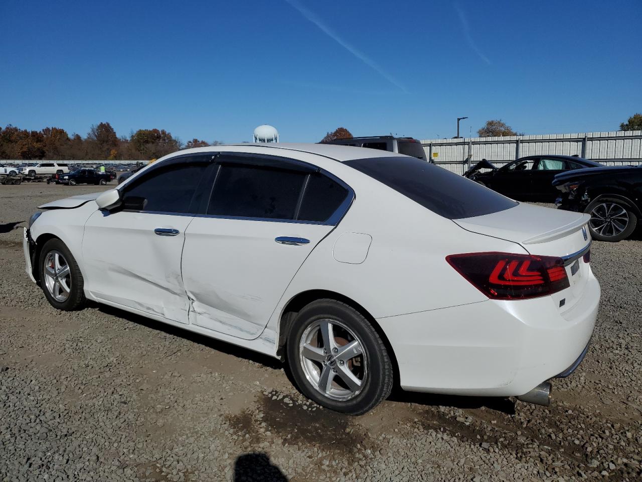 2015 Honda Accord VIN 1HGCR2F59FA242114 Copart auction photo, front end / side damage thumbnail 2