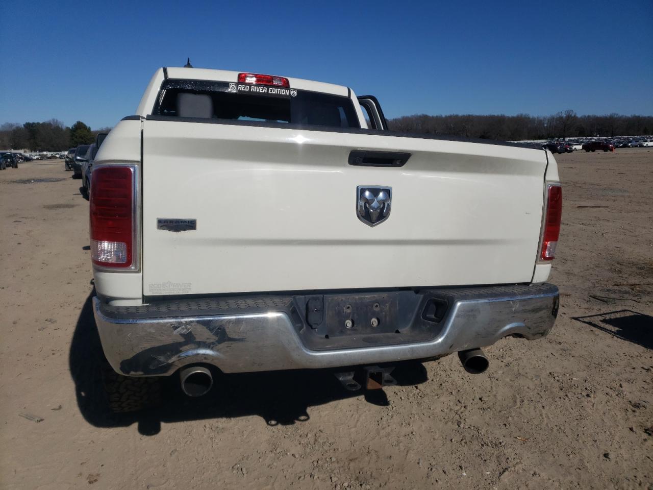 2016 RAM 1500 VIN 1C6RR7NT5GS308571 Copart auction photo, front end / side damage thumbnail 6