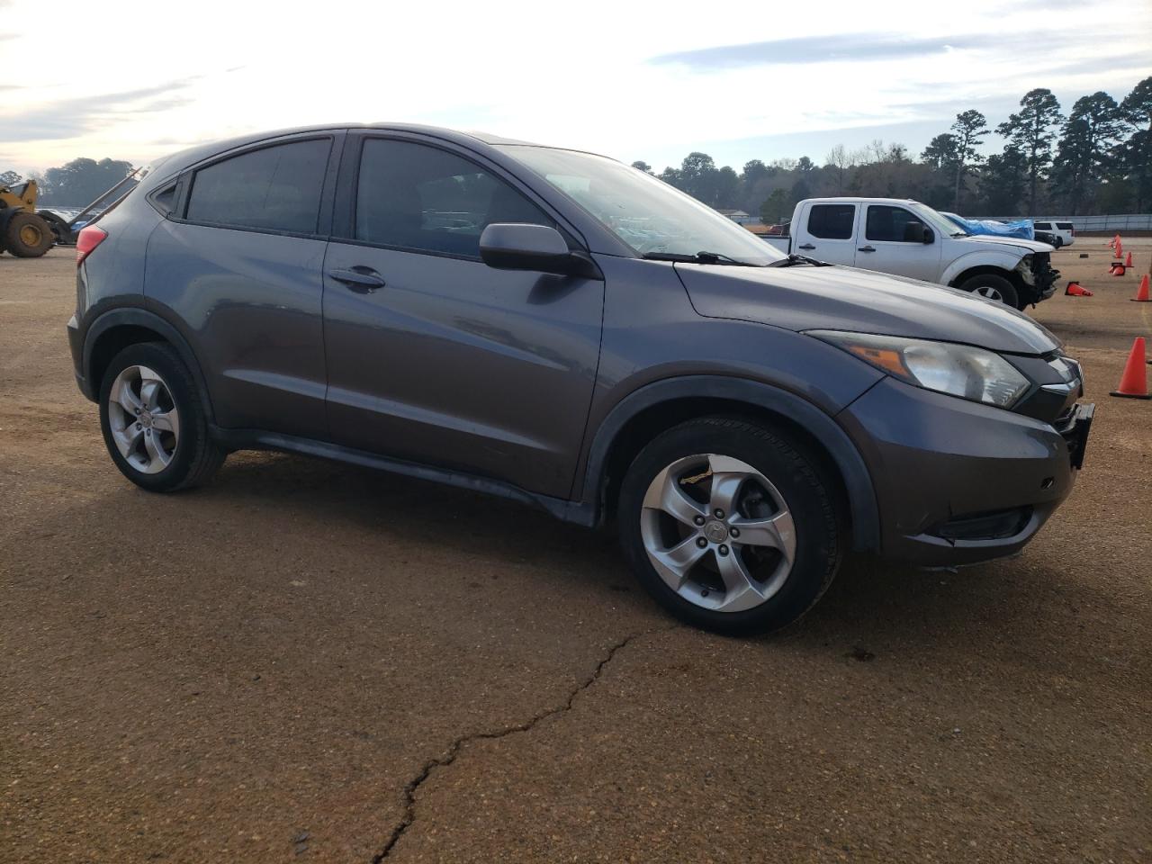 2016 Honda HR-V VIN 3CZRU5H30GM722075 Copart auction photo, front end damage thumbnail 4