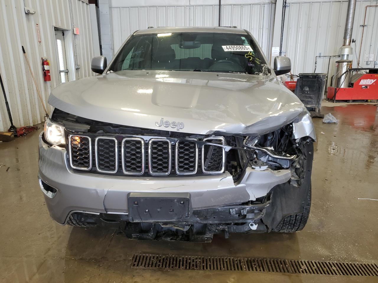 2017 Jeep Grand Cherokee VIN 1C4RJFAG4HC620475 Copart auction photo, front end damage thumbnail 5