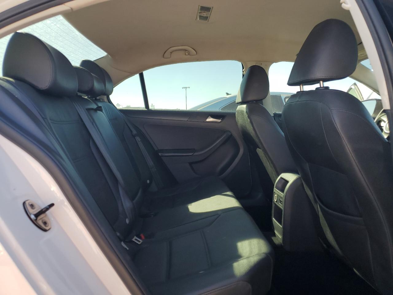 2014 Volkswagen Jetta VIN 3VW2K7AJ8EM384064 Copart auction photo, side / front end damage thumbnail 10