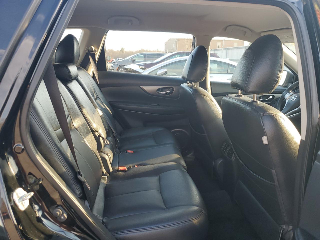 2015 Nissan Rogue VIN KNMAT2MV3FP578042 Copart auction photo, minor dent/scratches damage thumbnail 11