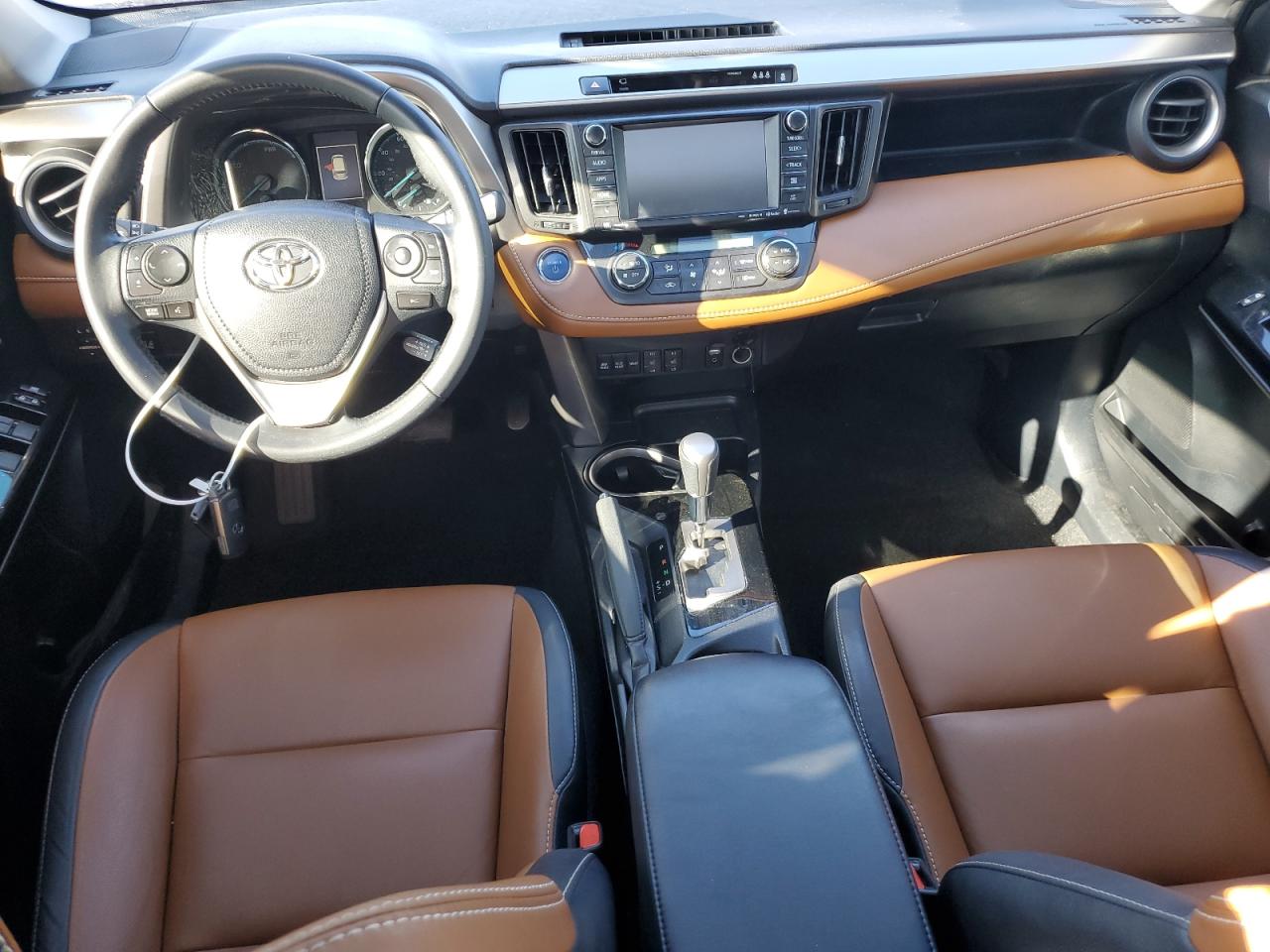 2018 Toyota RAV 4 VIN JTMDJREV3JD252889 Copart auction photo, rear end damage thumbnail 8