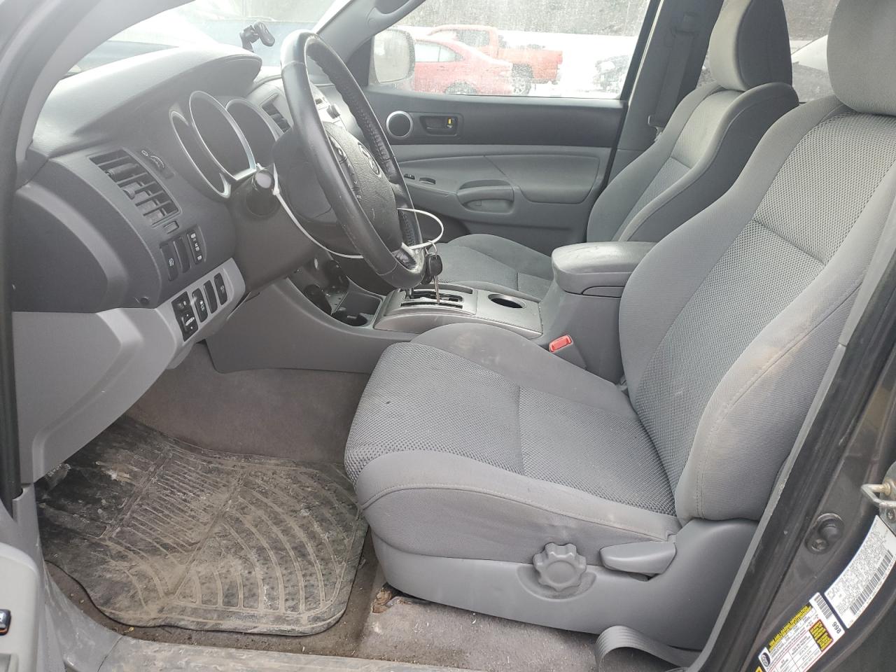2011 Toyota Tacoma VIN 3TMMU4FN6BM030443 Copart auction photo, front end / rear end damage thumbnail 7