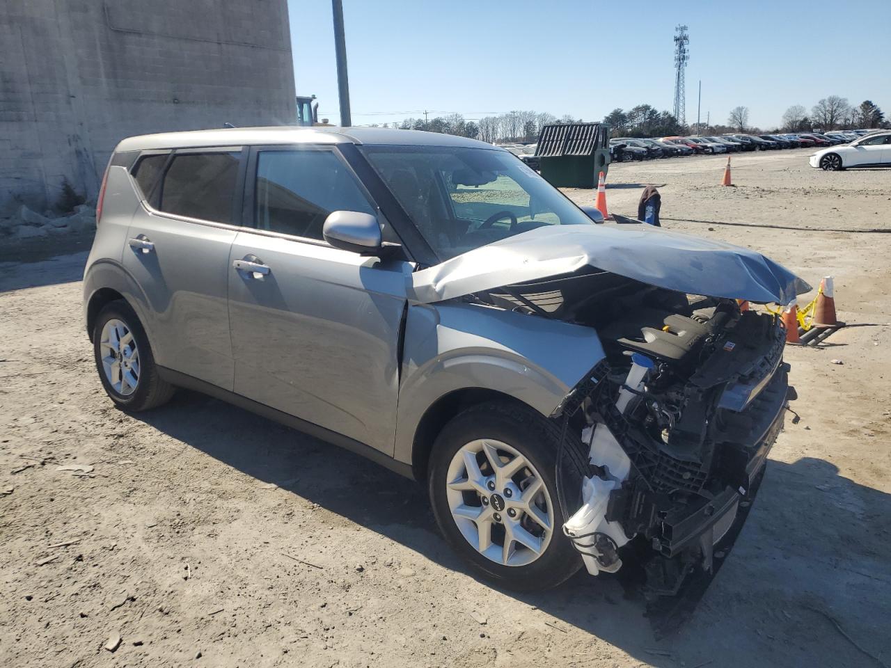 2023 KIA Soul VIN KNDJ23AU6P7853294 Copart auction photo, front end / minor dent/scratches damage thumbnail 4