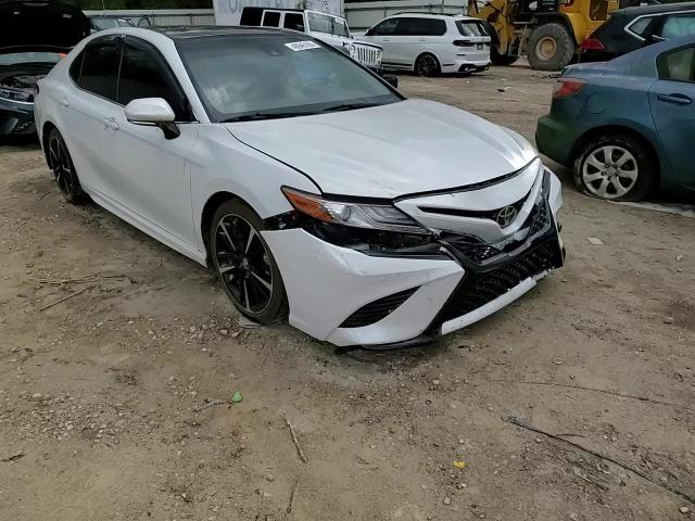 2018 Toyota Camry VIN 4T1B61HK5JU052636 Copart auction photo, front end damage thumbnail 11