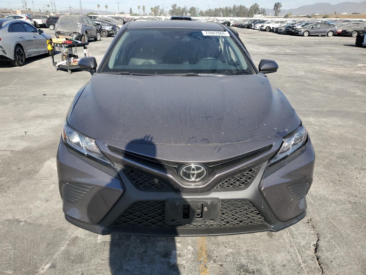 2020 Toyota Camry VIN 4T1G11AK4LU367817 Copart auction photo, front end / side damage thumbnail 5