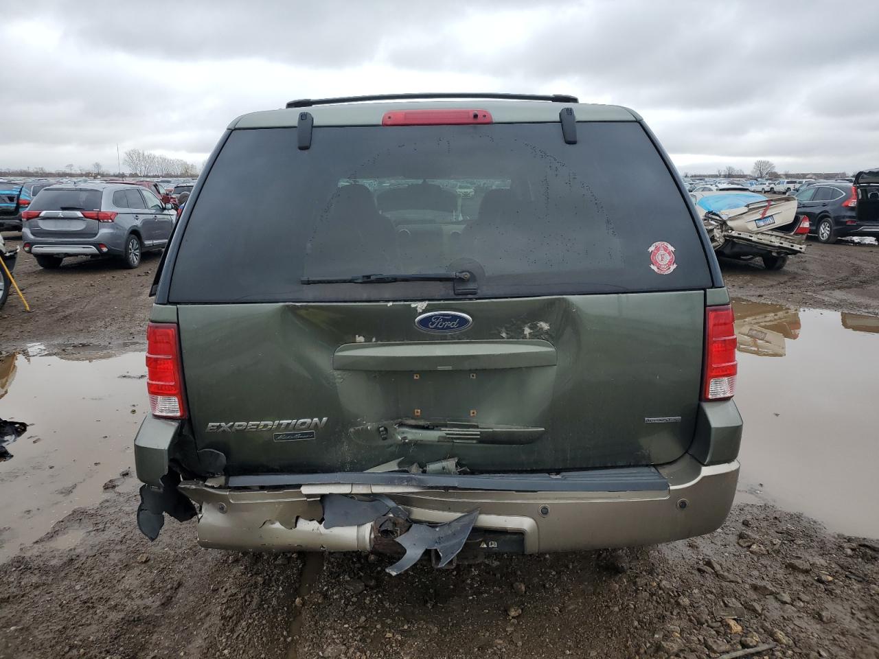 2004 Ford Expedition VIN 1FMFU17L94LA53185 Copart auction photo, rear end damage thumbnail 6