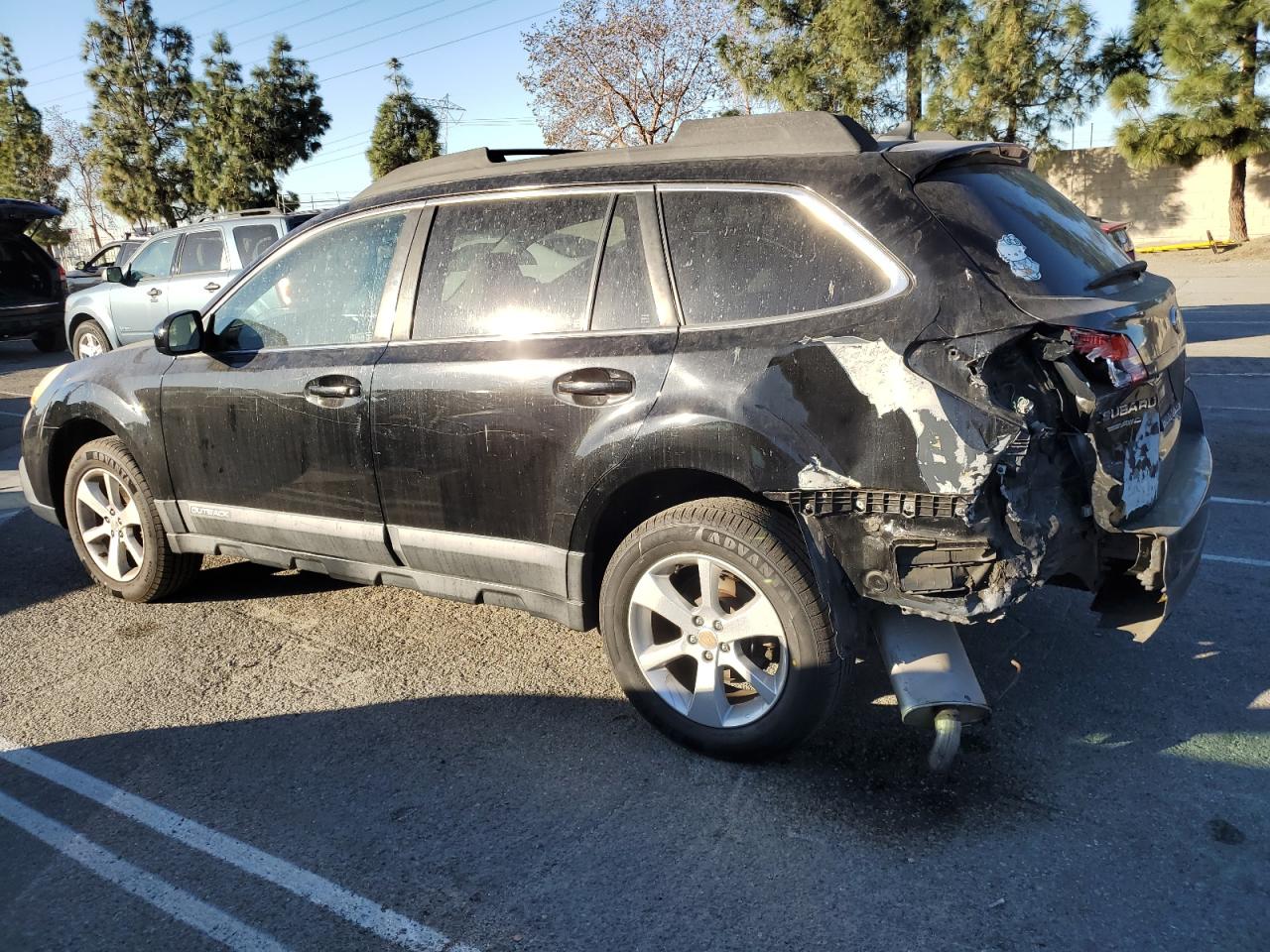2014 Subaru Outback VIN 4S4BRCCC2E3224152 Copart auction photo, rear end / side damage thumbnail 2