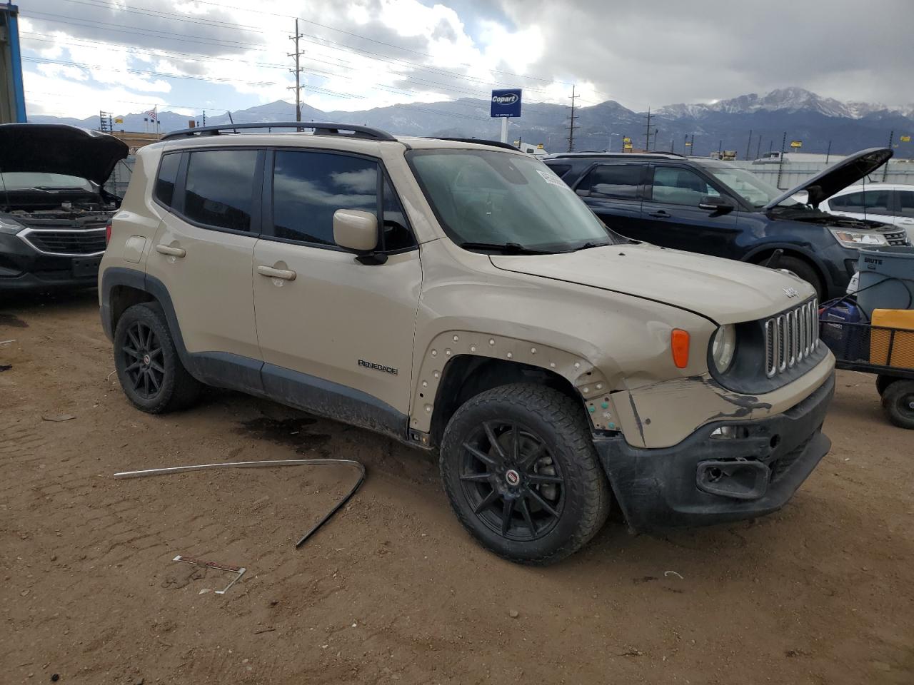 2015 Jeep Renegade VIN ZACCJBBT2FPB48974 Copart auction photo, front end damage thumbnail 4