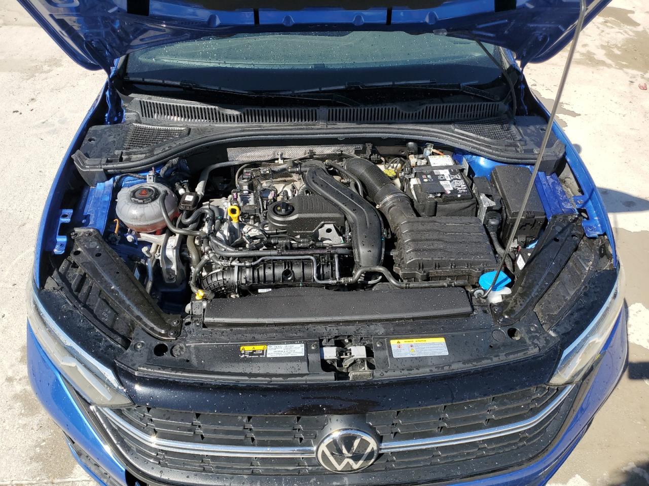 2024 Volkswagen Jetta VIN 3VWBM7BU2RM008260 Copart auction photo, rear end / minor dent/scratches damage thumbnail 11