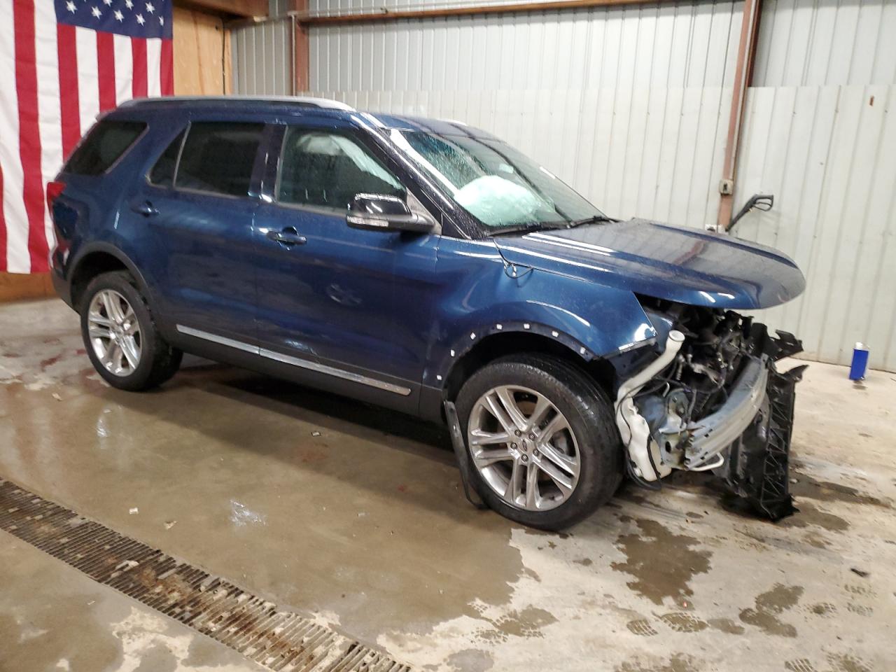 2016 Ford Explorer VIN 1FM5K8D89GGB77383 Copart auction photo, front end / rear end damage thumbnail 4