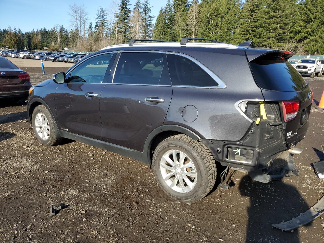 2016 KIA Sorento VIN 5XYPGDA56GG134821 Copart auction photo, rear end damage thumbnail 2