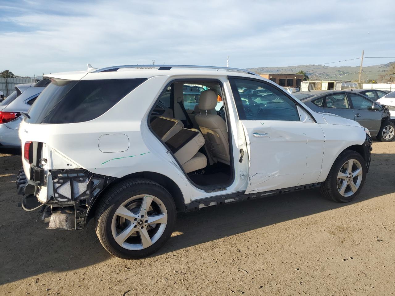 2019 Mercedes-Benz GLE VIN 4JGDA5GB0KB207753 Copart auction photo, all over damage thumbnail 3