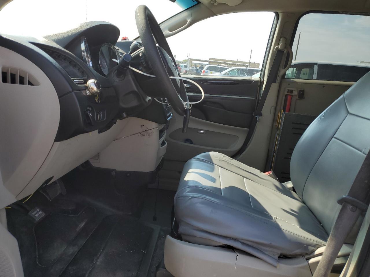 2017 Dodge Caravan VIN 2C4RDGBG8HR768051 Copart auction photo, rear end damage thumbnail 7