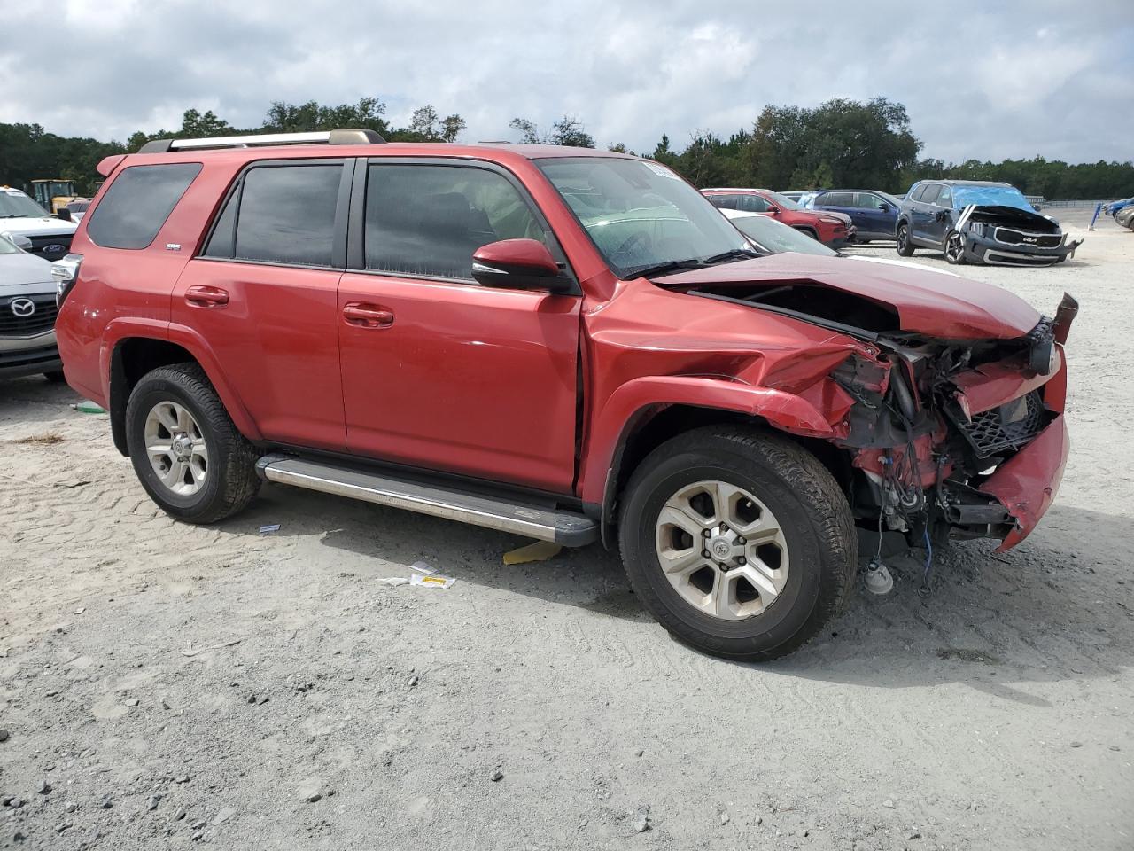 2020 Toyota 4Runner VIN JTEZU5JR2L5223147 Copart auction photo, front end / minor dent/scratches damage thumbnail 4