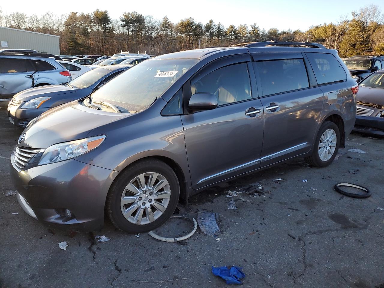 2015 Toyota Sienna VIN 5TDDK3DC5FS126281 - Copart auction photo