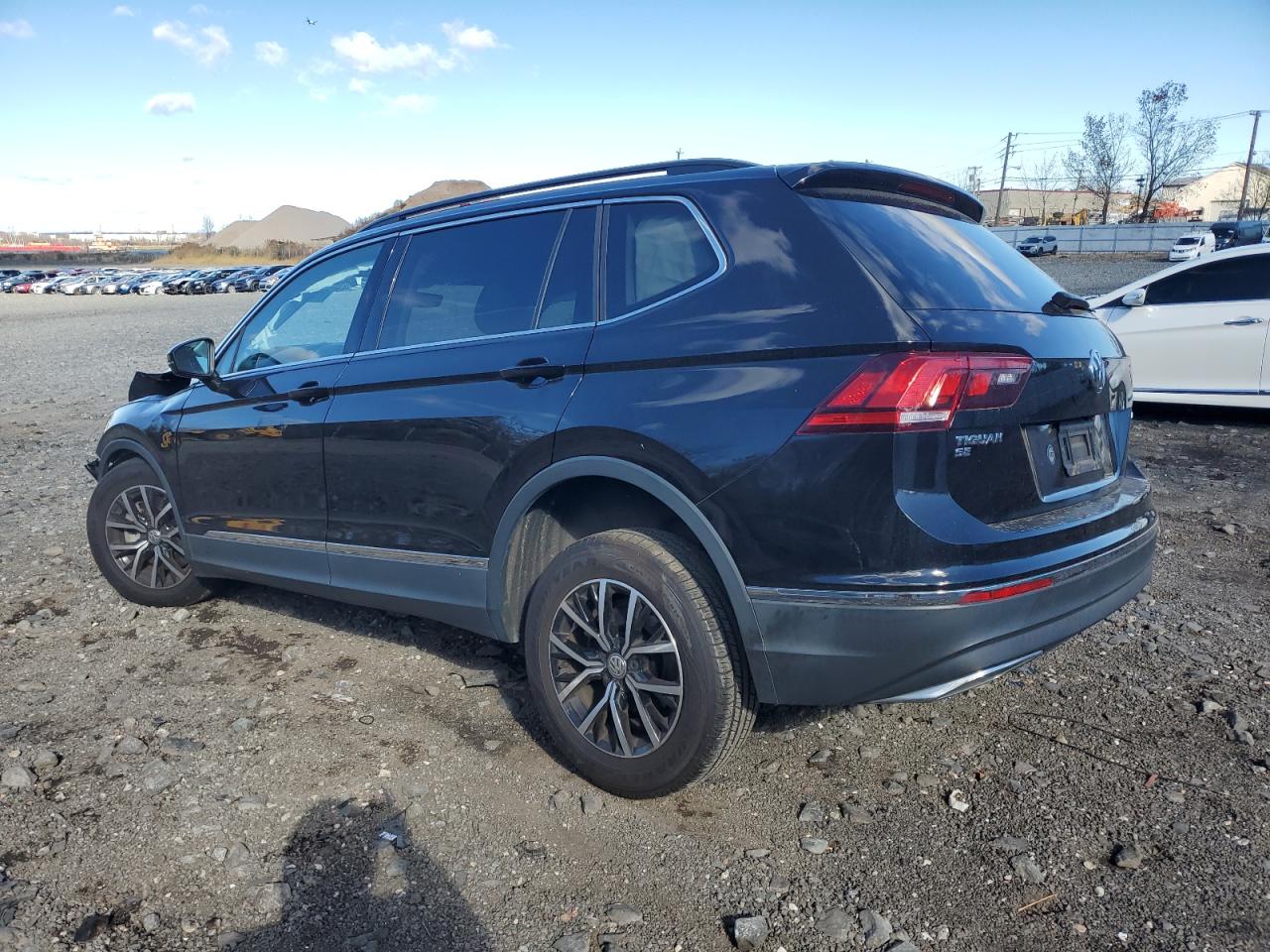 2021 Volkswagen Tiguan VIN 3VV2B7AX4MM071228 Copart auction photo, front end damage thumbnail 2