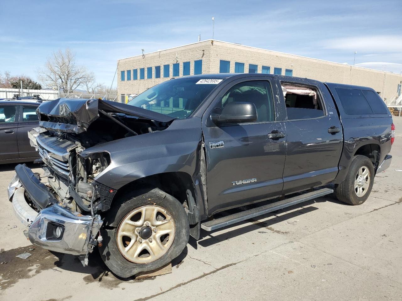 2016 Toyota Tundra VIN 5TFDW5F11GX545901