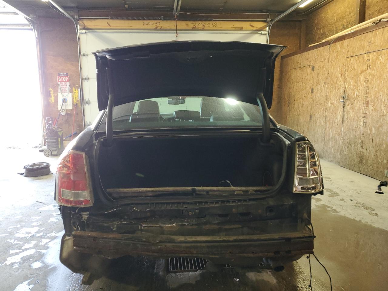 2013 Chrysler 300 VIN 2C3CCAGGXDH733028 Copart auction photo, front end damage thumbnail 6