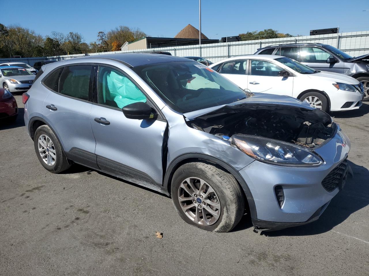 2022 Ford Escape VIN 1FMCU0F61NUB62762 Copart auction photo, front end damage thumbnail 4
