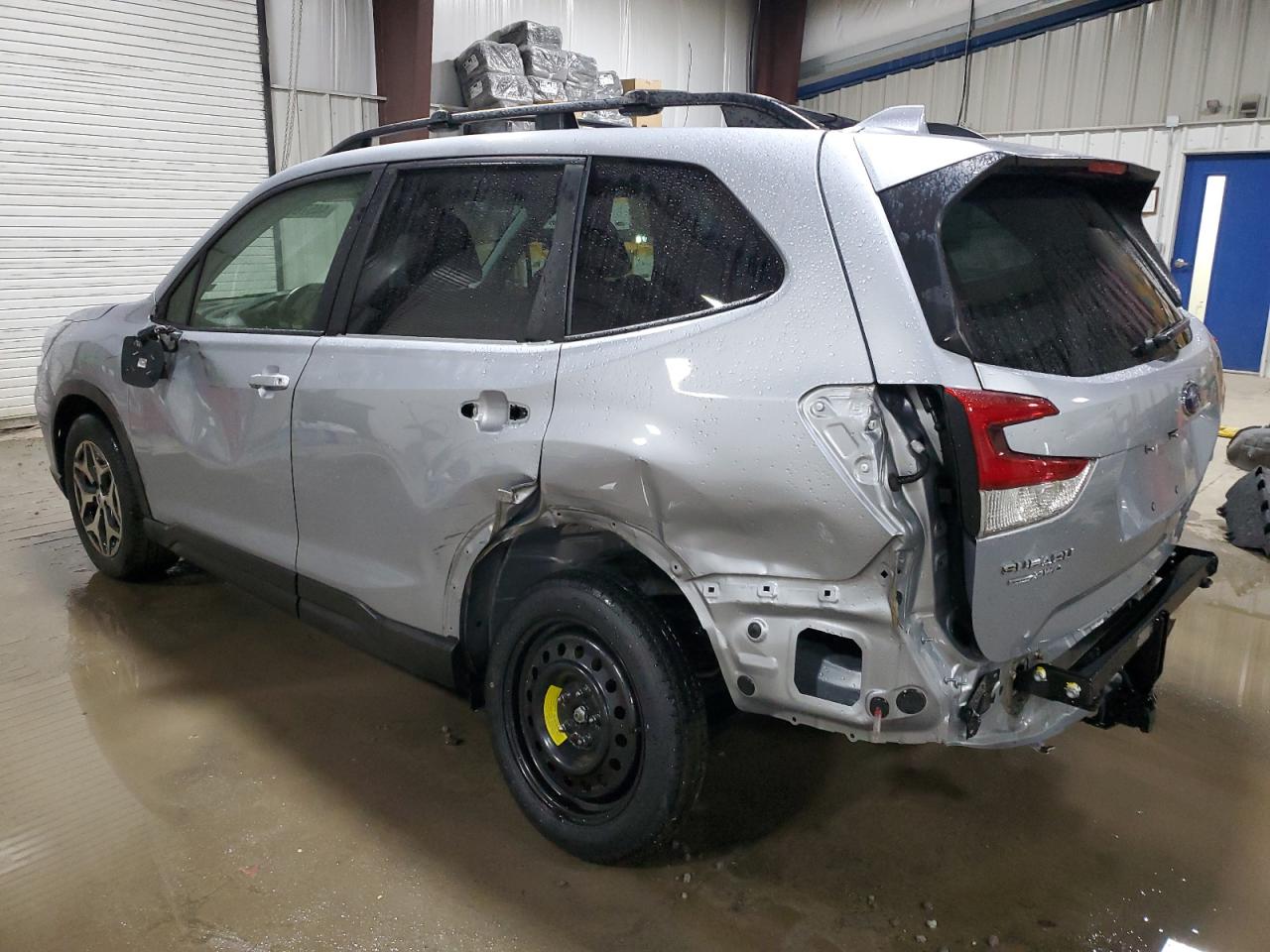 2021 Subaru Forester VIN JF2SKAFCXMH575225 Copart auction photo, rear end / side damage thumbnail 2