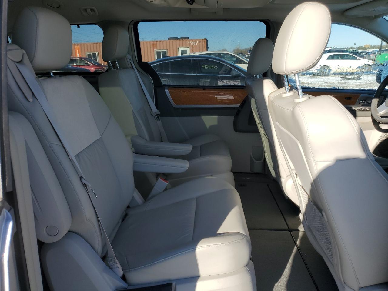 2010 Chrysler Town & Country VIN 2A4RR6DX7AR261716 Copart auction photo, front end damage thumbnail 12