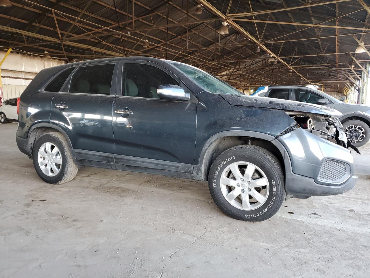 2011 KIA Sorento VIN 5XYKT3A15BG168755 Copart auction photo, front end damage thumbnail 4