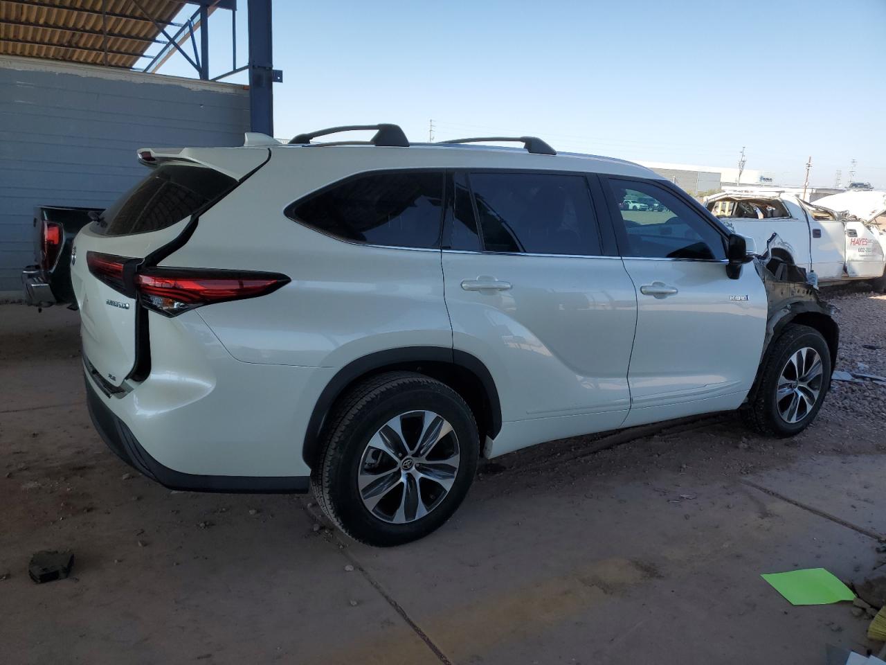 2021 Toyota Highlander VIN 5TDGARAH9MS503324 Copart auction photo, front end damage thumbnail 3
