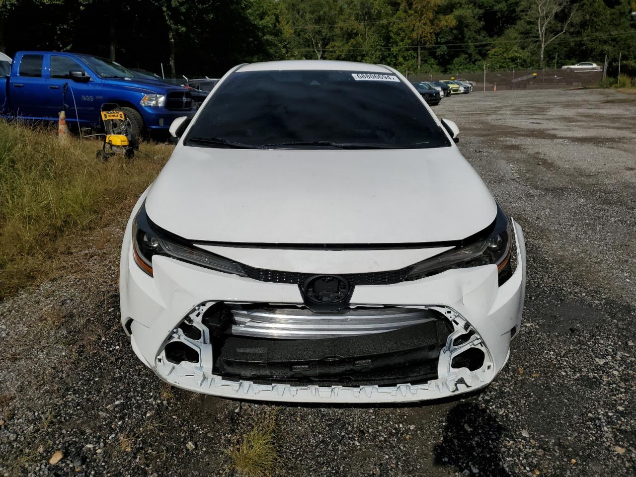 2021 Toyota Corolla VIN 5YFEPMAE1MP180281 Copart auction photo, front end / minor dent/scratches damage thumbnail 5