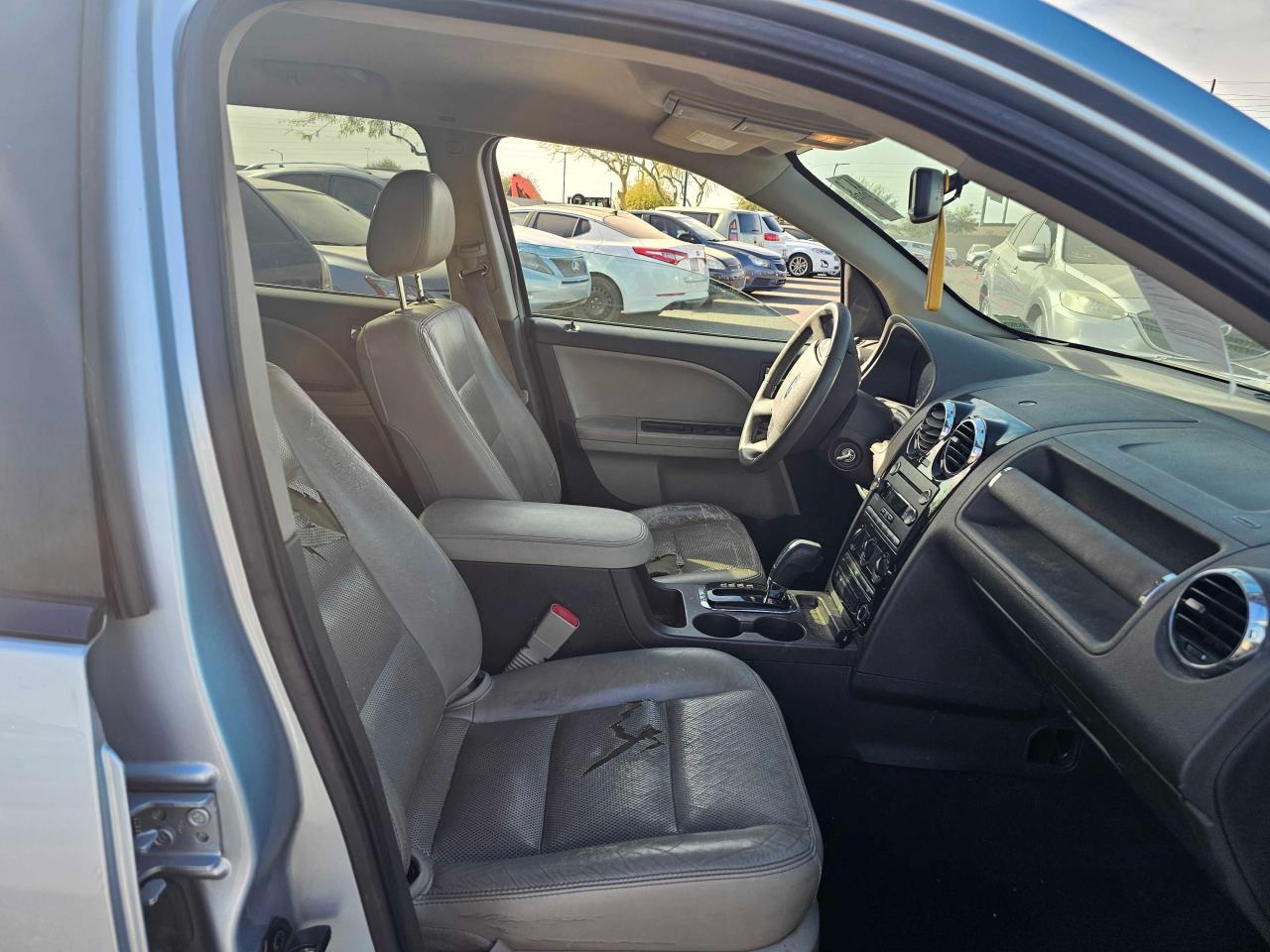 2009 Ford Taurus VIN 1FMDK02W49GA02153 Copart auction photo, minor dent/scratches / normal wear damage thumbnail 5