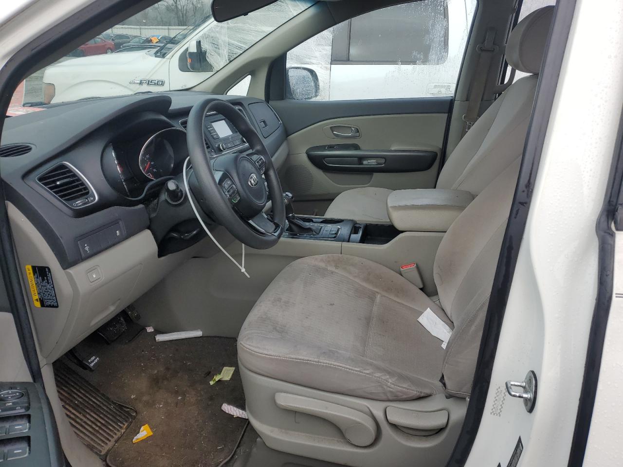 2016 KIA Sedona VIN KNDMA5C19G6173944 Copart auction photo, rear end damage thumbnail 7