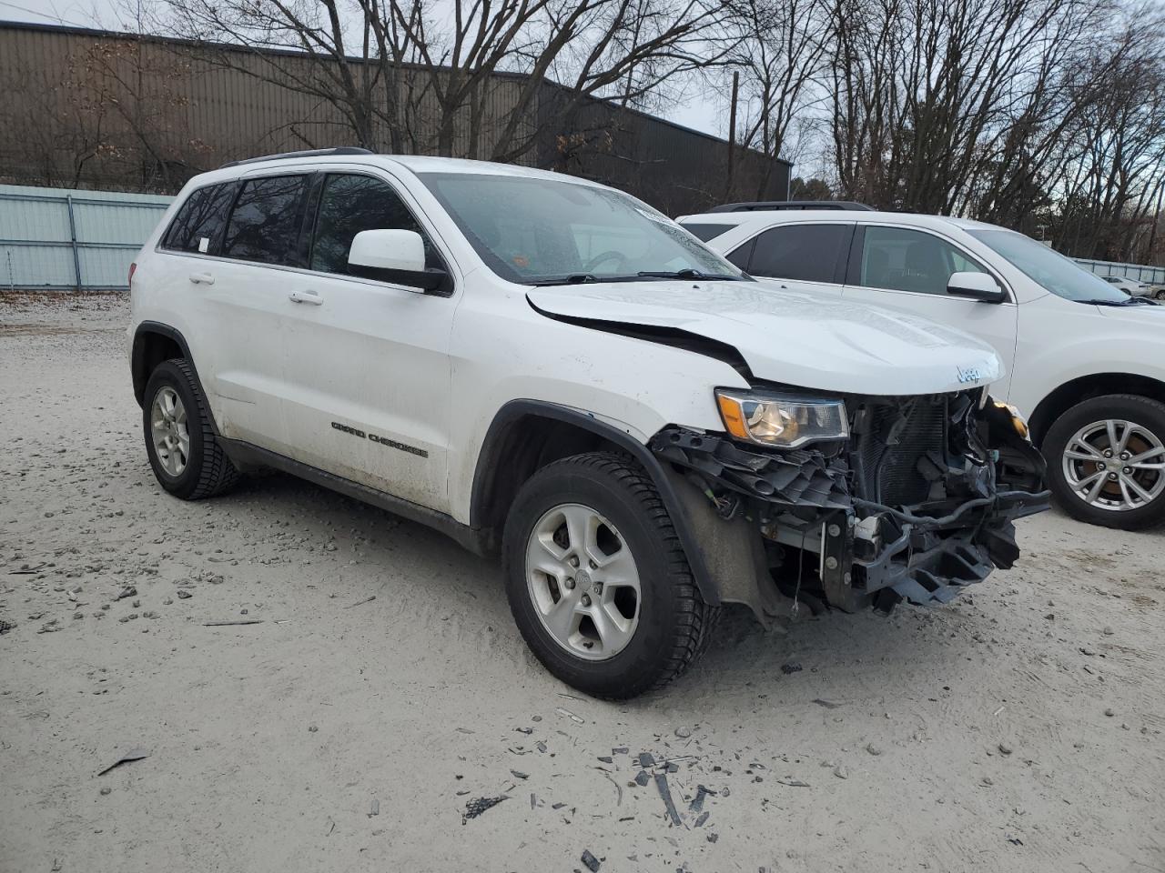 2017 Jeep Grand Cherokee VIN 1C4RJFAG6HC695436 Copart auction photo, front end damage thumbnail 4