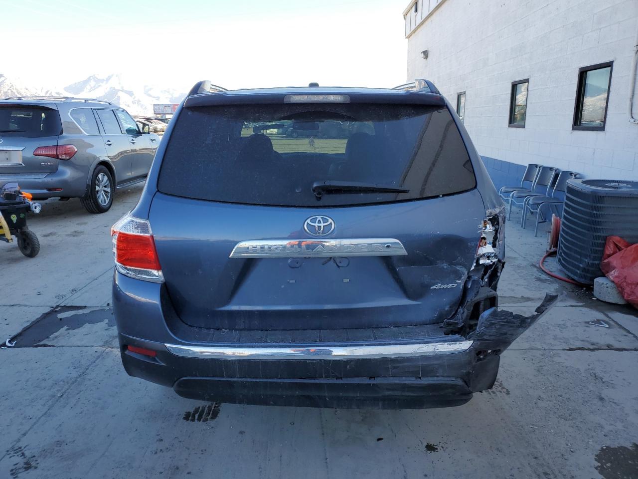 2013 Toyota Highlander VIN 5TDDK3EH2DS260883 Copart auction photo, all over damage thumbnail 6