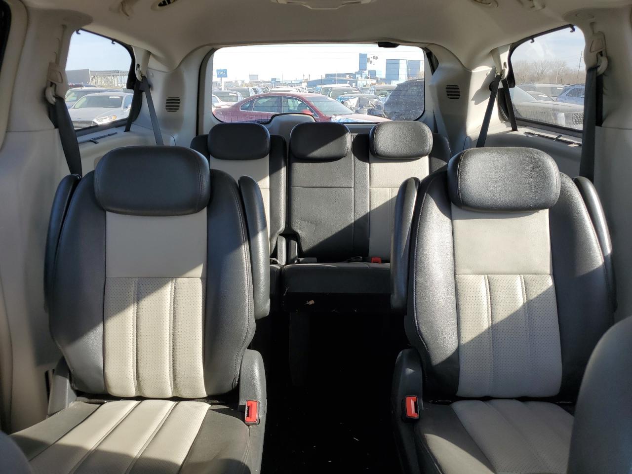2010 Chrysler Town & Country VIN 2A4RR8DX1AR330427 Copart auction photo, front end damage thumbnail 10