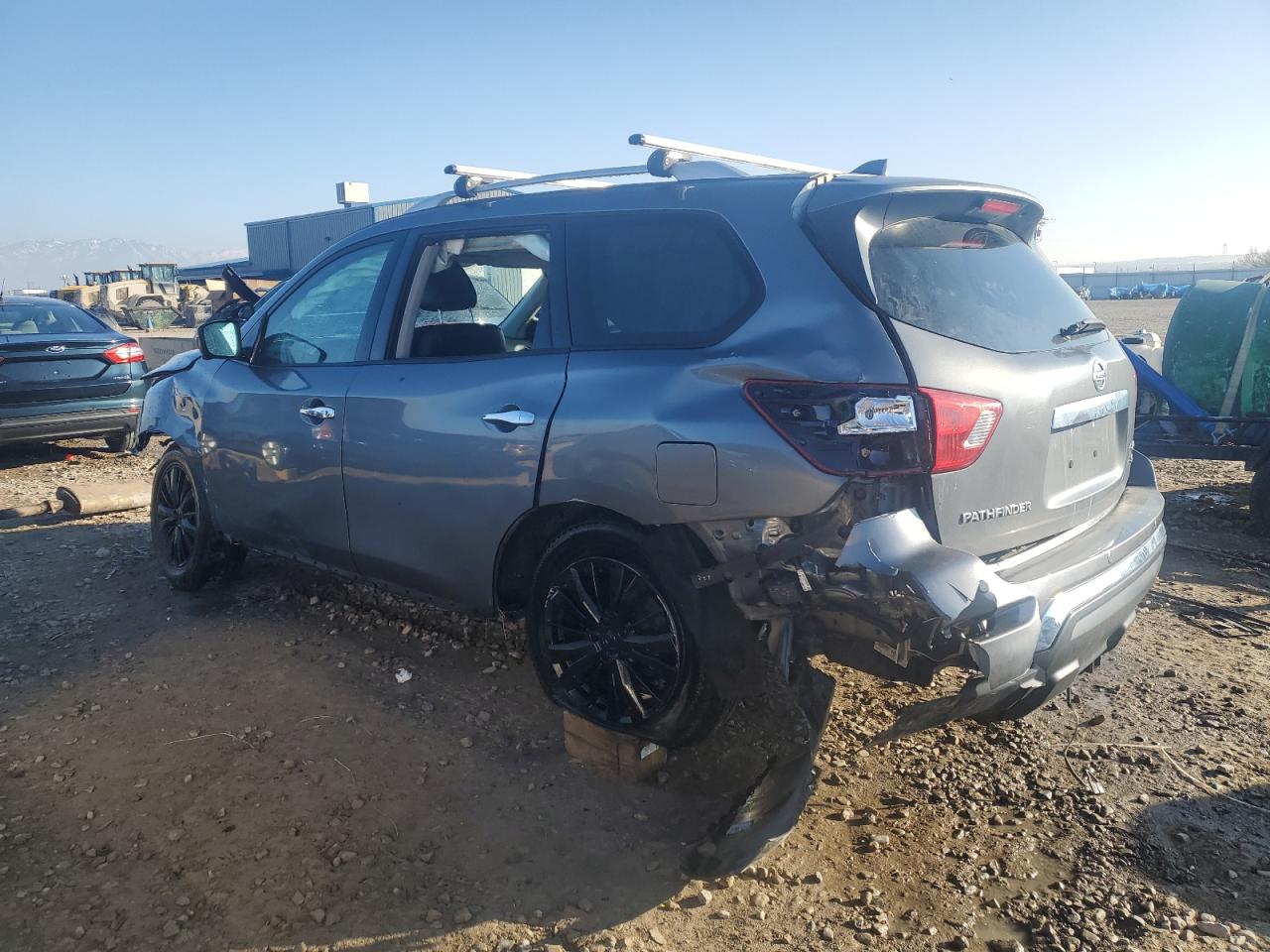 2019 Nissan Pathfinder VIN 5N1DR2MM3KC597691 Copart auction photo, front end / rear end damage thumbnail 2