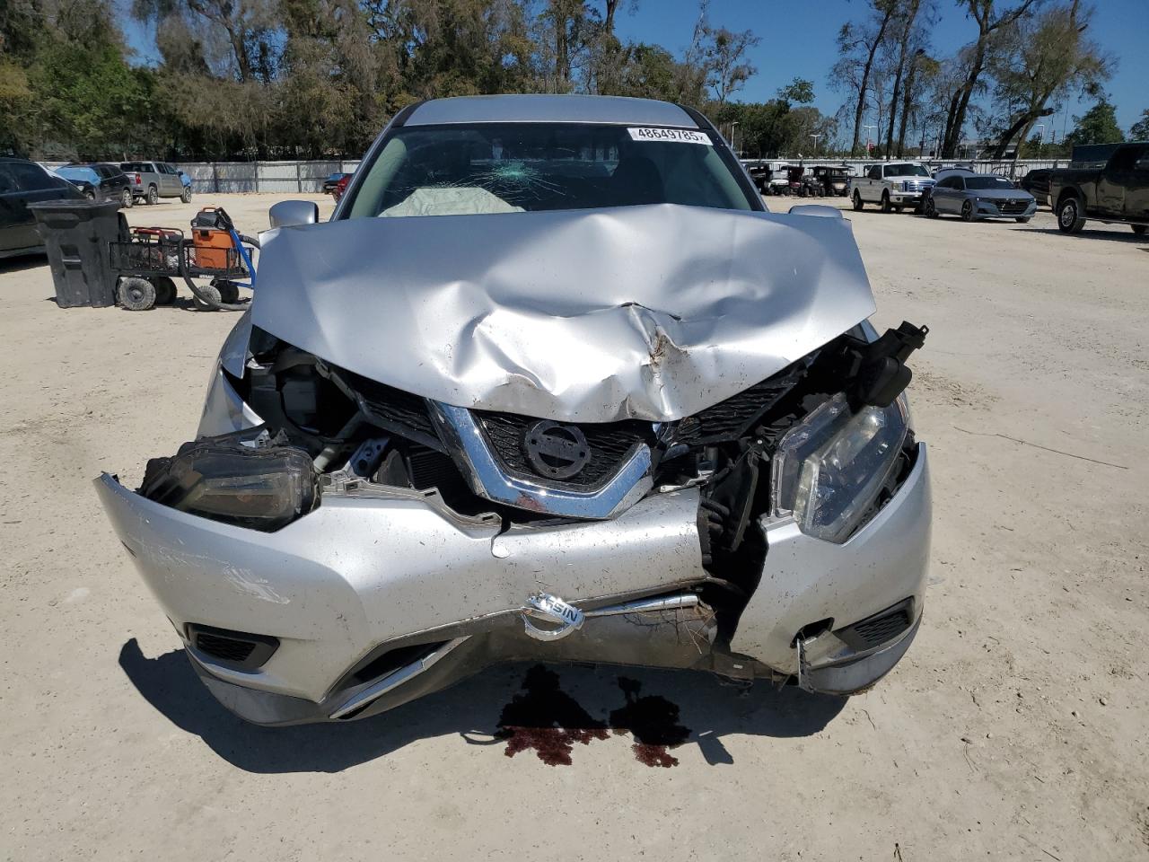 2016 Nissan Rogue VIN KNMAT2MT7GP678676 Copart auction photo, front end / minor dent/scratches damage thumbnail 5