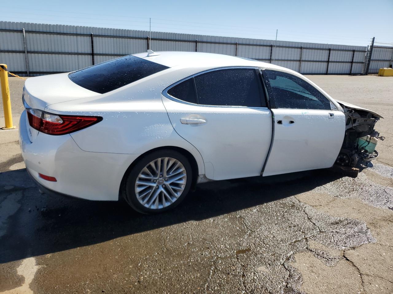 2014 Lexus ES VIN JTHBK1GG3E2111552 Copart auction photo, front end / side damage thumbnail 3