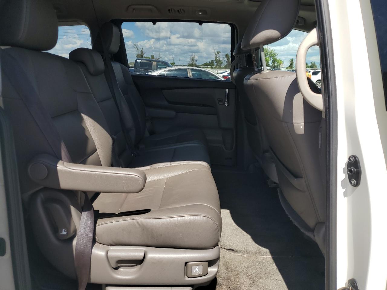 2015 Honda Odyssey VIN 5FNRL5H90FB100673 Copart auction photo, front end damage thumbnail 11