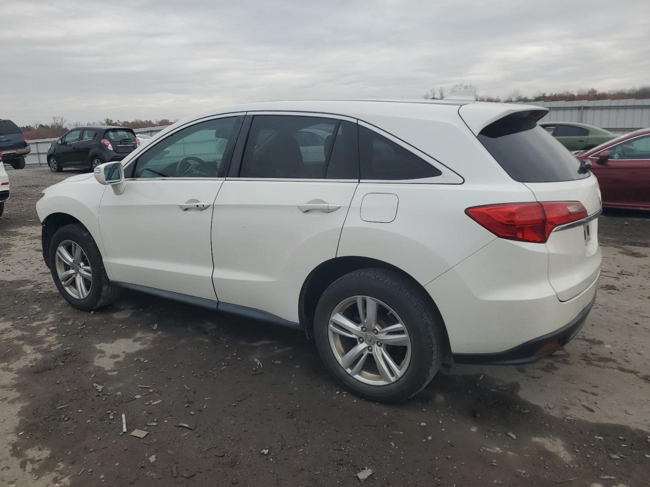 2015 Acura RDX VIN 5J8TB4H32FL017520 Copart auction photo, front end / minor dent/scratches damage thumbnail 2