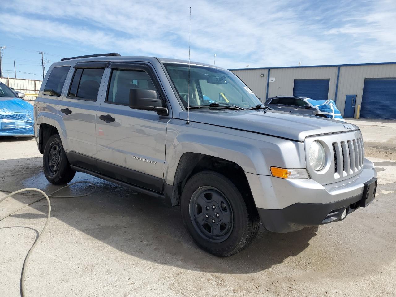 2016 Jeep Liberty (Patriot) VIN 1C4NJPBA9GD787874 Copart auction photo, rear end / minor dent/scratches damage thumbnail 4