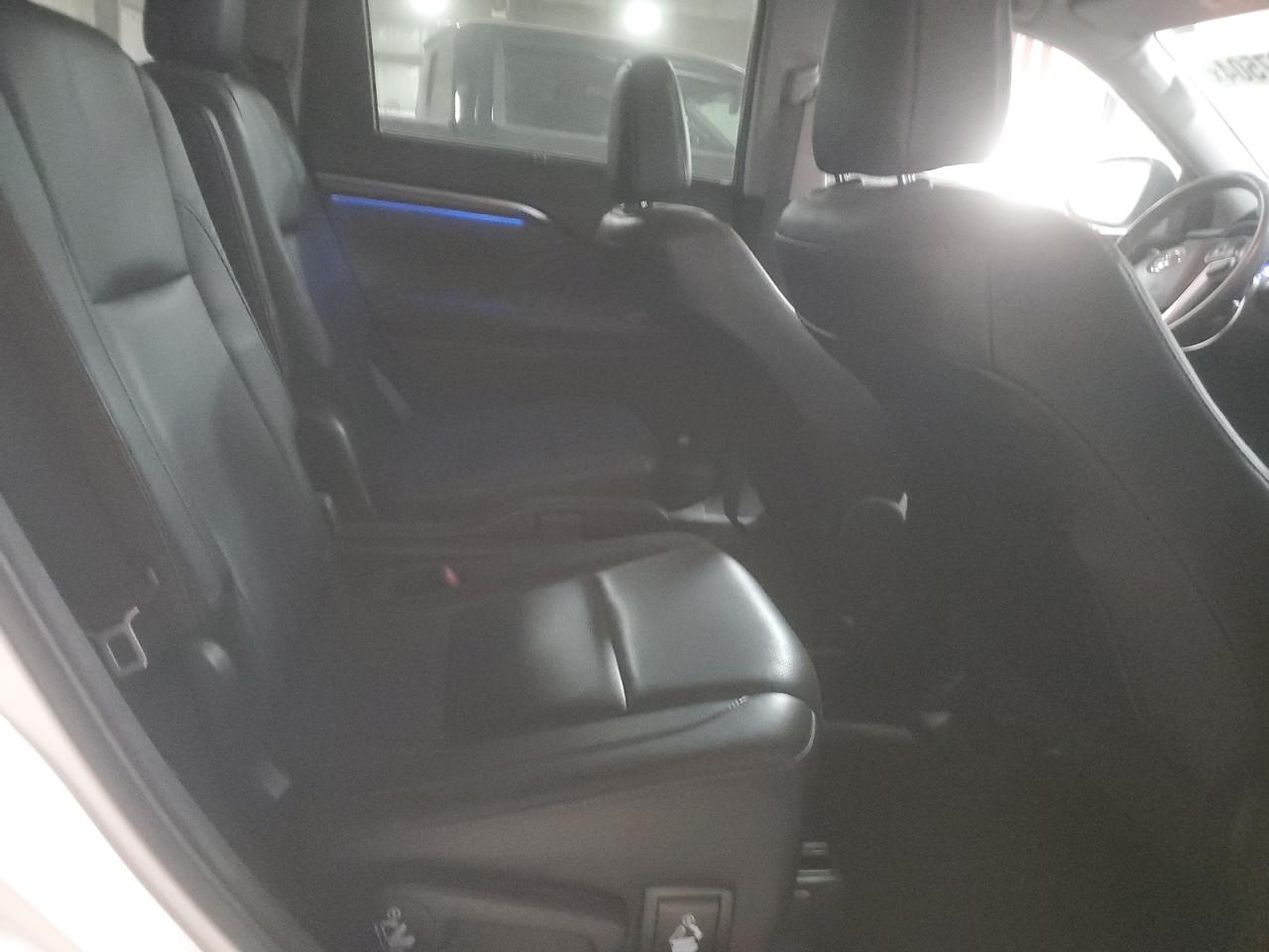 2016 Toyota Highlander VIN 5TDDCRFH0GS019326 Copart auction photo, front end / side damage thumbnail 11