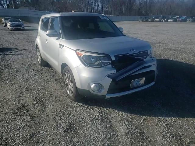 2018 KIA Soul VIN KNDJP3A52J7598967 Copart auction photo, front end / minor dent/scratches damage thumbnail 11
