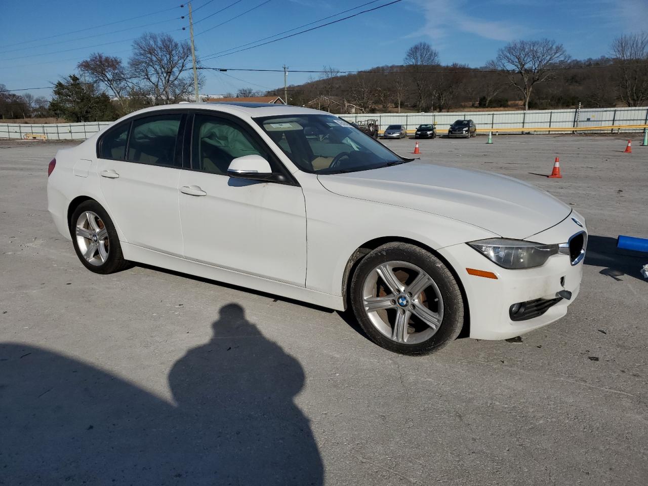 2014 BMW 3er VIN WBA3A5G57ENP32013 Copart auction photo, front end damage thumbnail 4