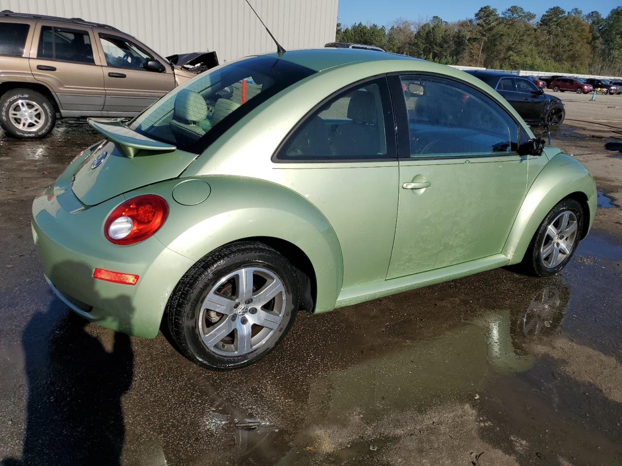 2006 Volkswagen Beetle VIN 3VWRW31C76M402908 Copart auction photo, front end damage thumbnail 3