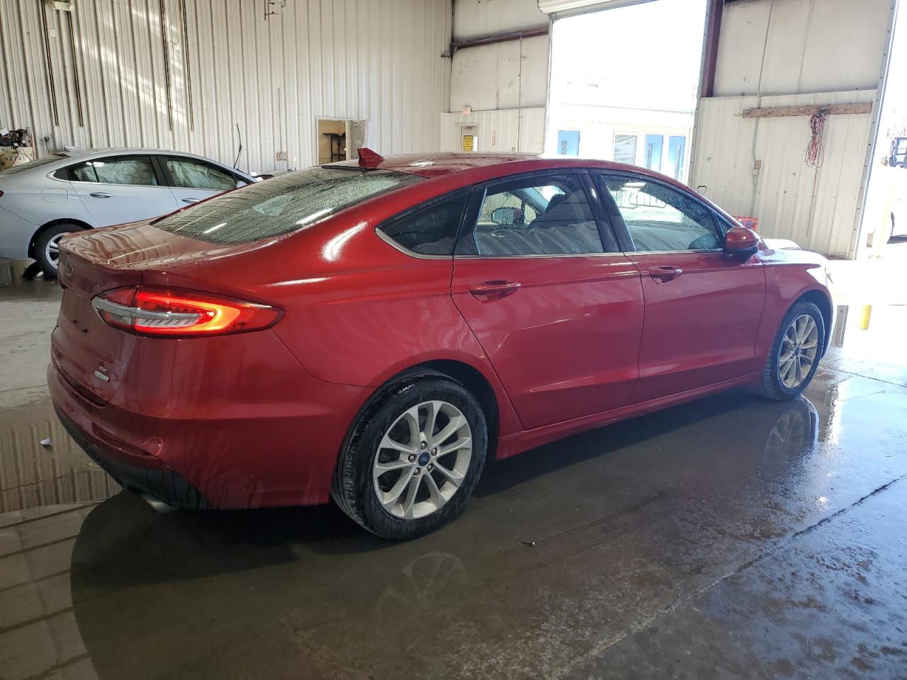 2020 Ford Fusion VIN 3FA6P0HD7LR142577 Copart auction photo, front end damage thumbnail 3